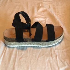 Black espadrille sandal. Size. 8